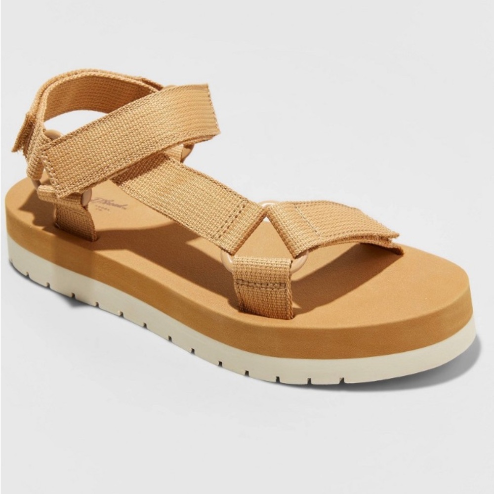 Womens Holden Platform Sport Sandals - Universal Thread™ Sz 9